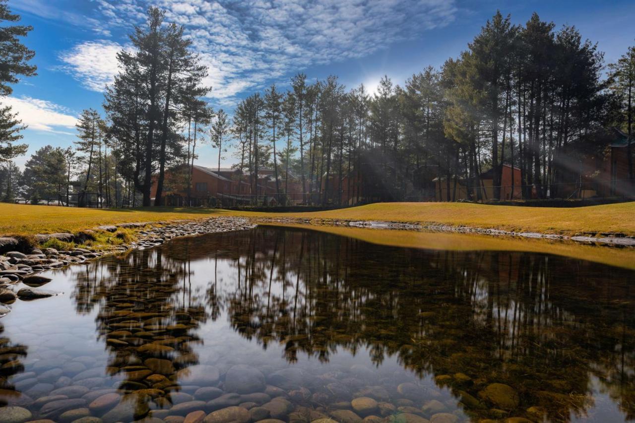 Radisson Golf Resort Pahalgām Exteriér fotografie
